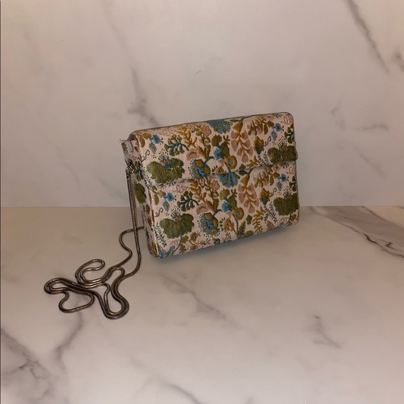 UO Gigi Mini Crossbody Bag - Picture 5 of 5